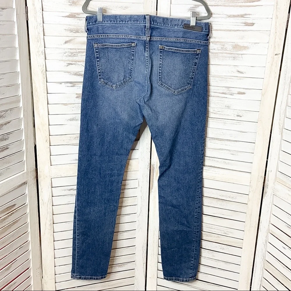 H&M | Men’s Slim Low Waist Light Wash Jean - Picture 5 of 7